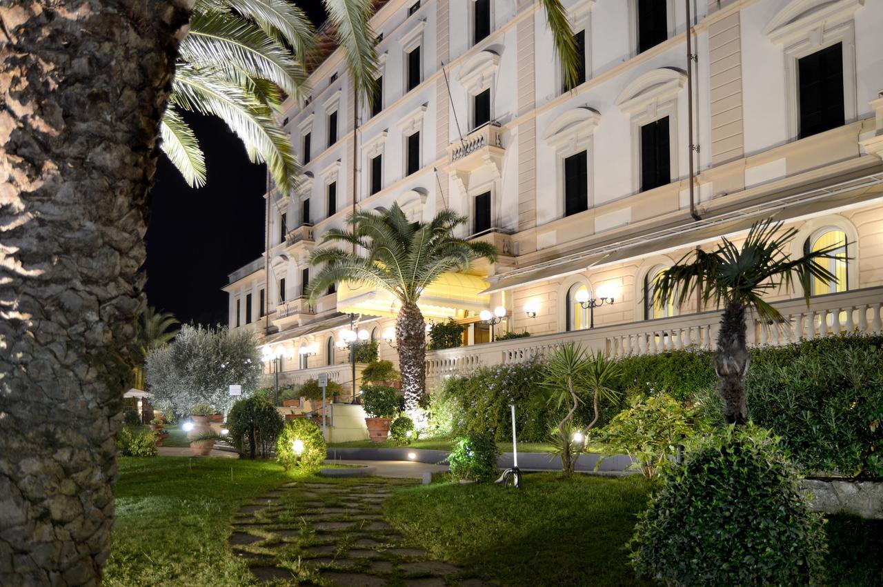 Grand Hotel Vittoria Montecatini Terme Extérieur photo